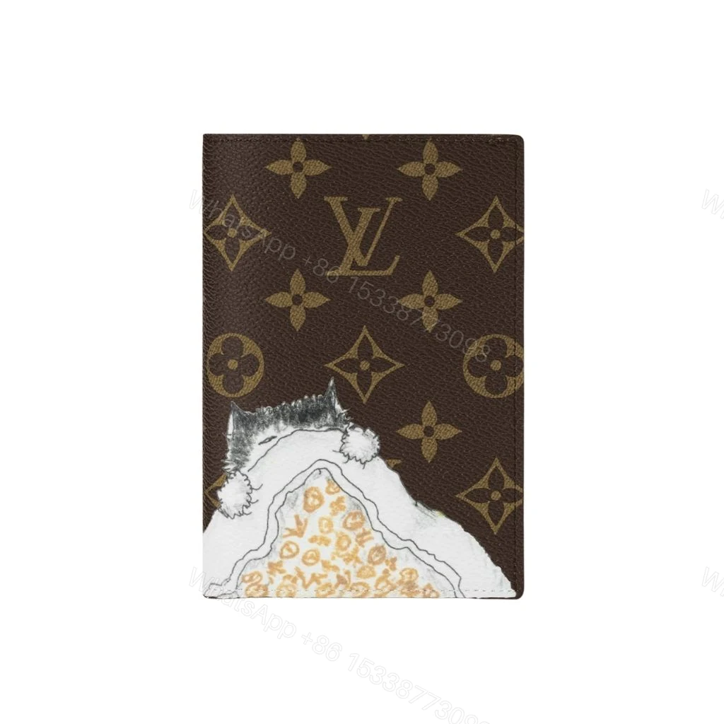 Louis Vuitton Passport Cover Monogram Coated Canvas 14Cm M25753 — view 1