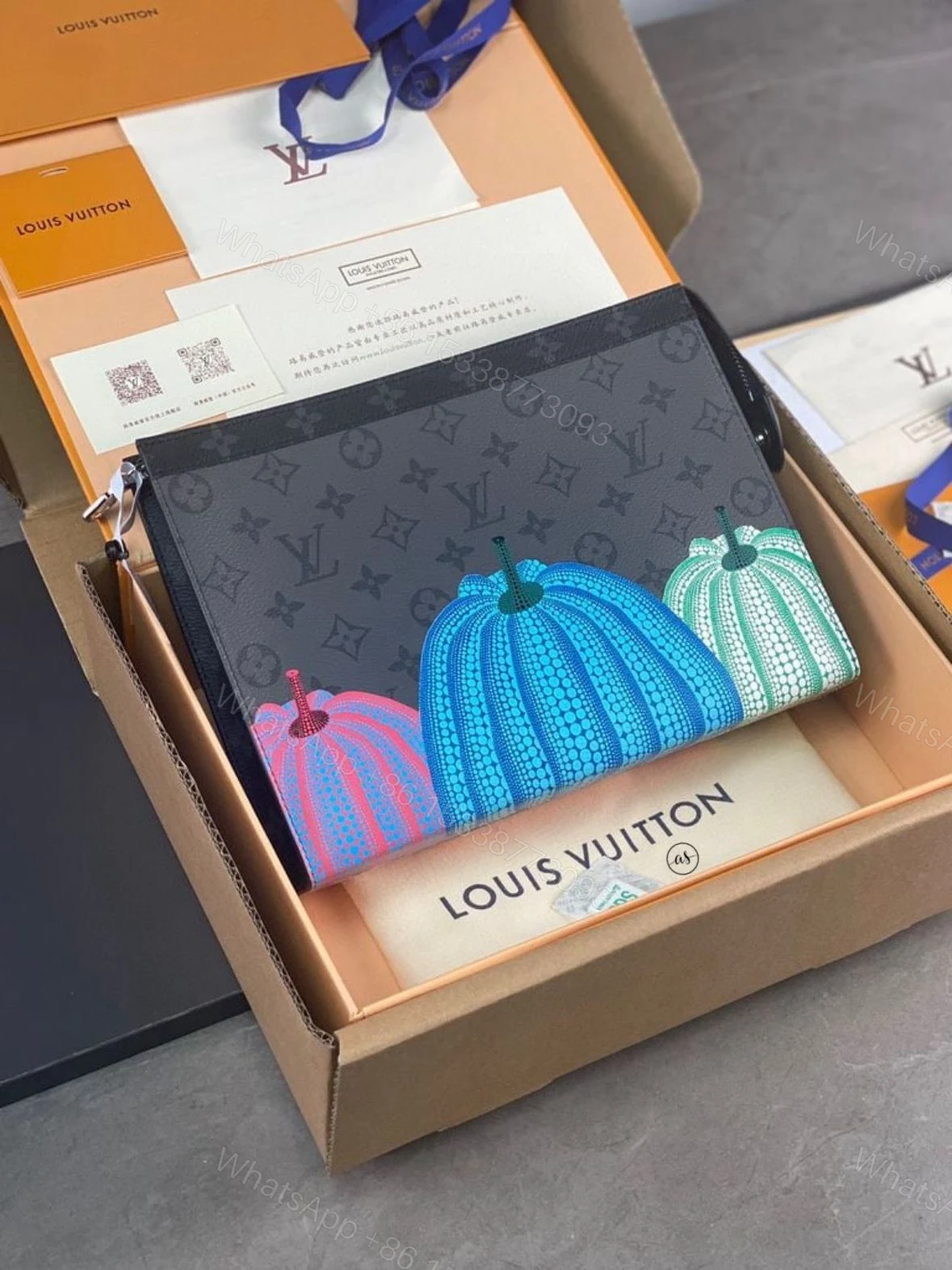 View 20 of First Copy Louis Vuitton Unisex Reverse Pochette