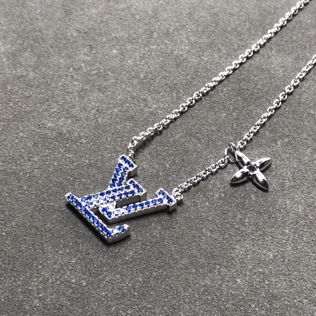 View 2 of EN – Lux LV Necklaces 022