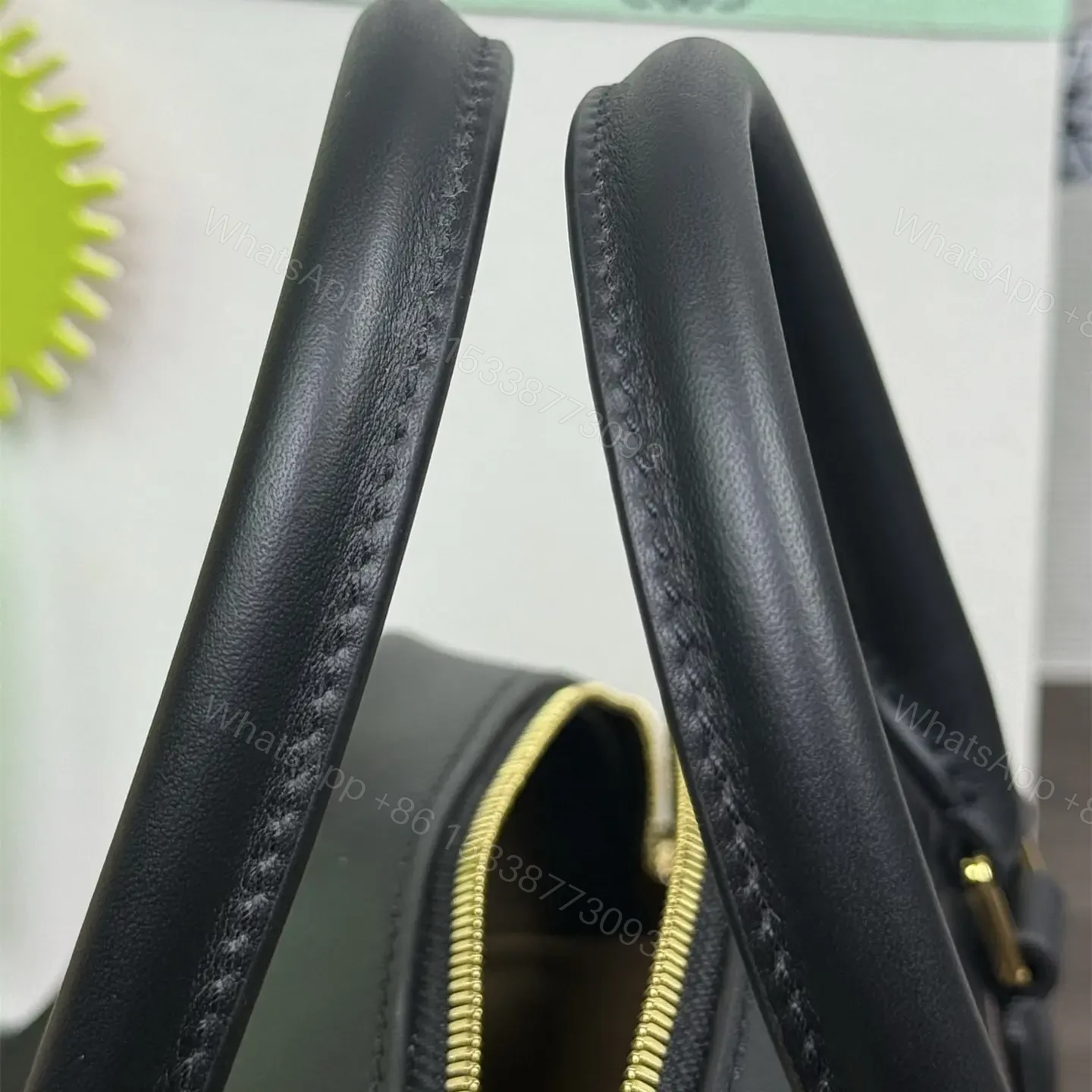 View 15 of 高仿Loewe*Amazona系列1101橫版手提包勃艮第酒免檢版