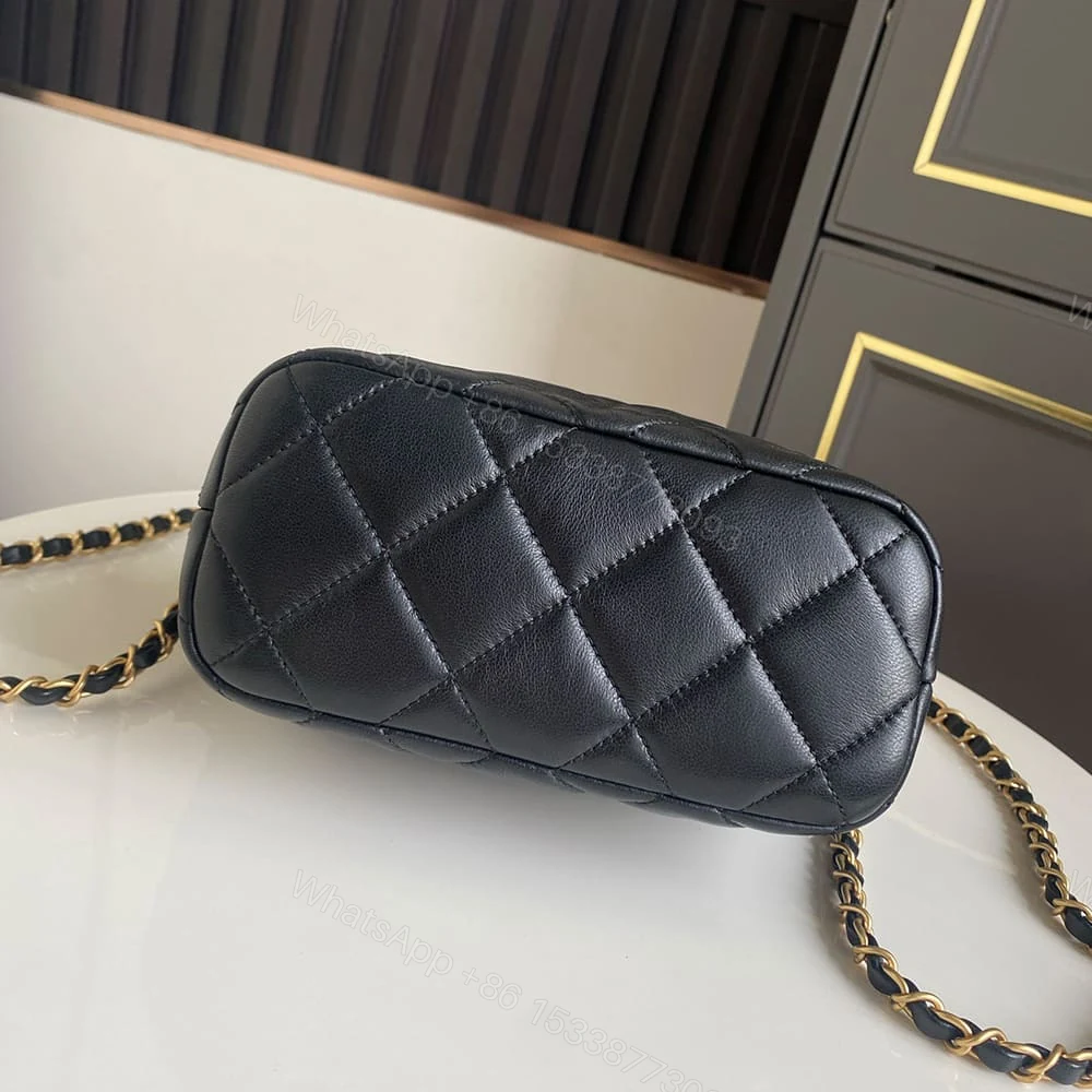 View 5 of CHANEL Hobo Handbag(HIGH-END GRADE)
