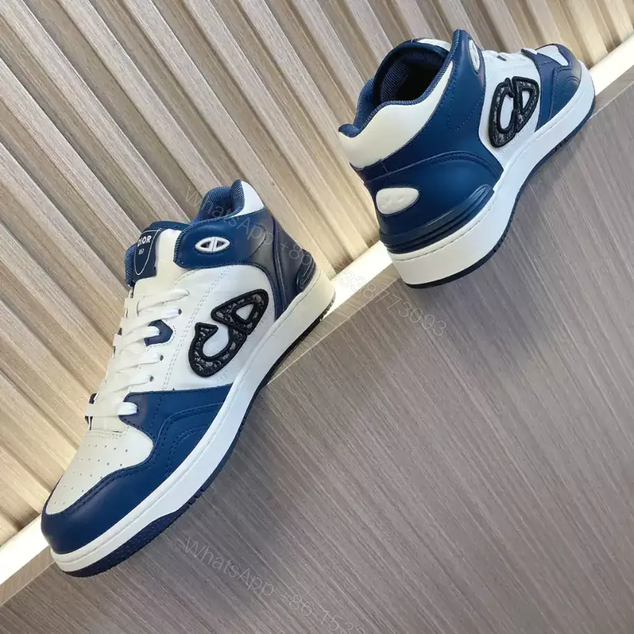 View 3 of B57 MID-TOP SNEAKER DIOR OBLIQUE JACQUARD – CD123