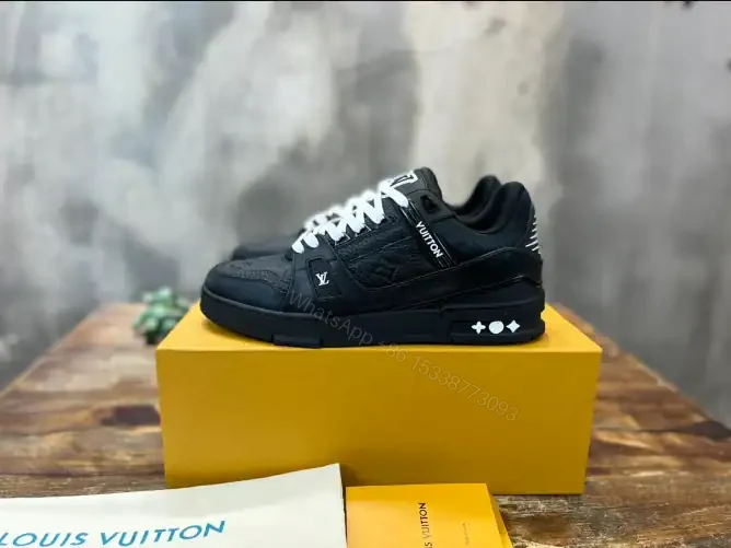 View 2 of LOUIS VUITTON TRAINER SNEAKER IN BLACK – LSVT376