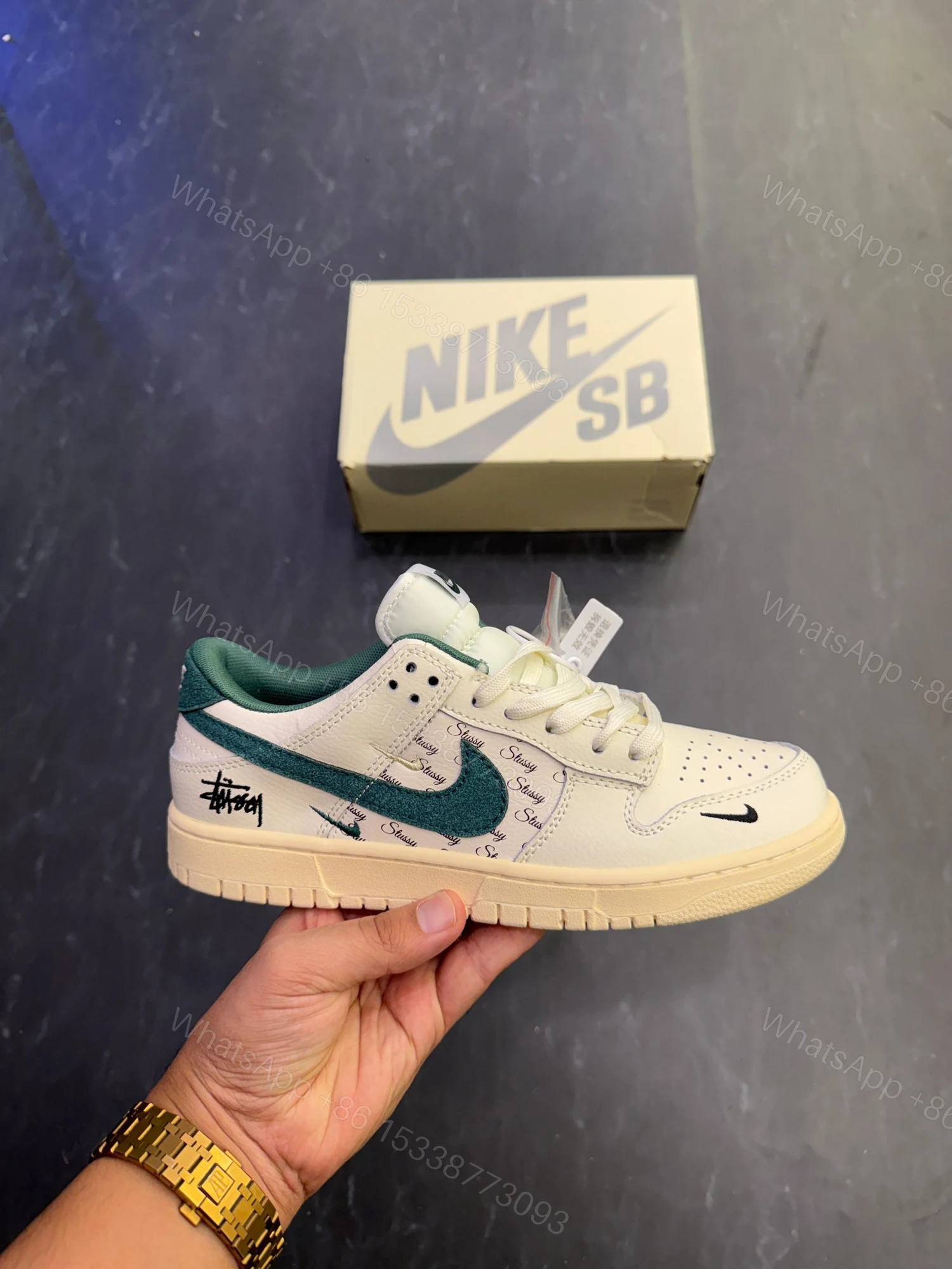 FIRST COPY NIKE SB DUNK STUSSY WHITE GREEN 2025 — view 1