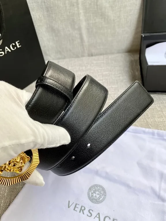 View 7 of Iconic Medusa Buckle Belt â€“ Premium Leather, Luxury Metallic Buckle