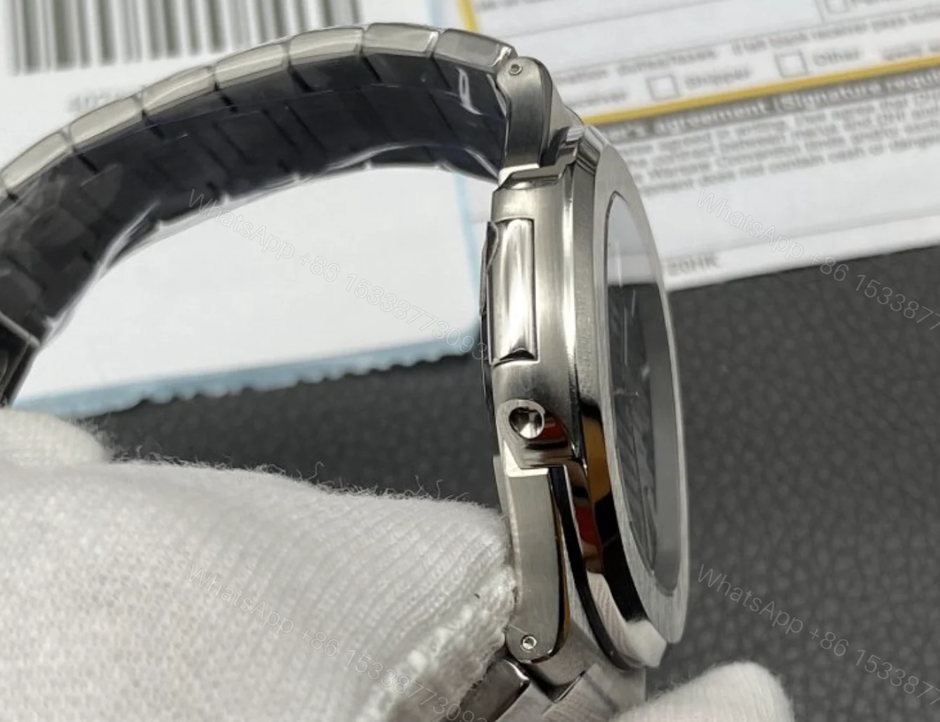 View 5 of Patek Philippe Nautilus 5711 Replica Clone