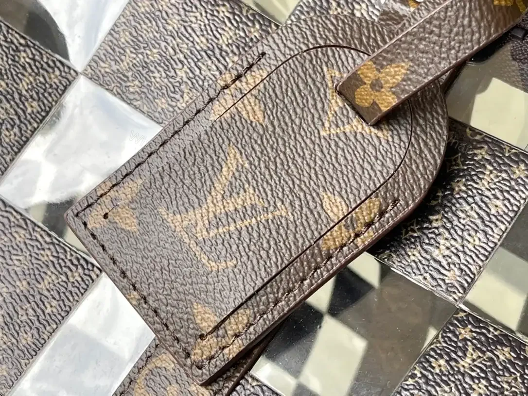 View 5 of LOUIS VUITTON KEEPALL BANDOULIÈRE 50 MONOGRAM OTHER – LBV422