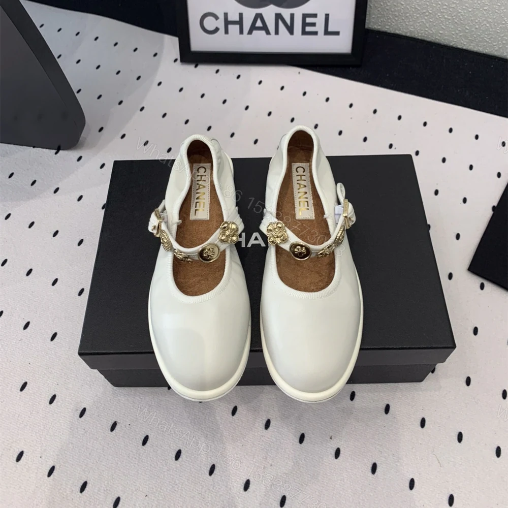 高仿Chanel*G45778T圓頭塔扣瑪麗珍鞋白色免檢版 — view 1