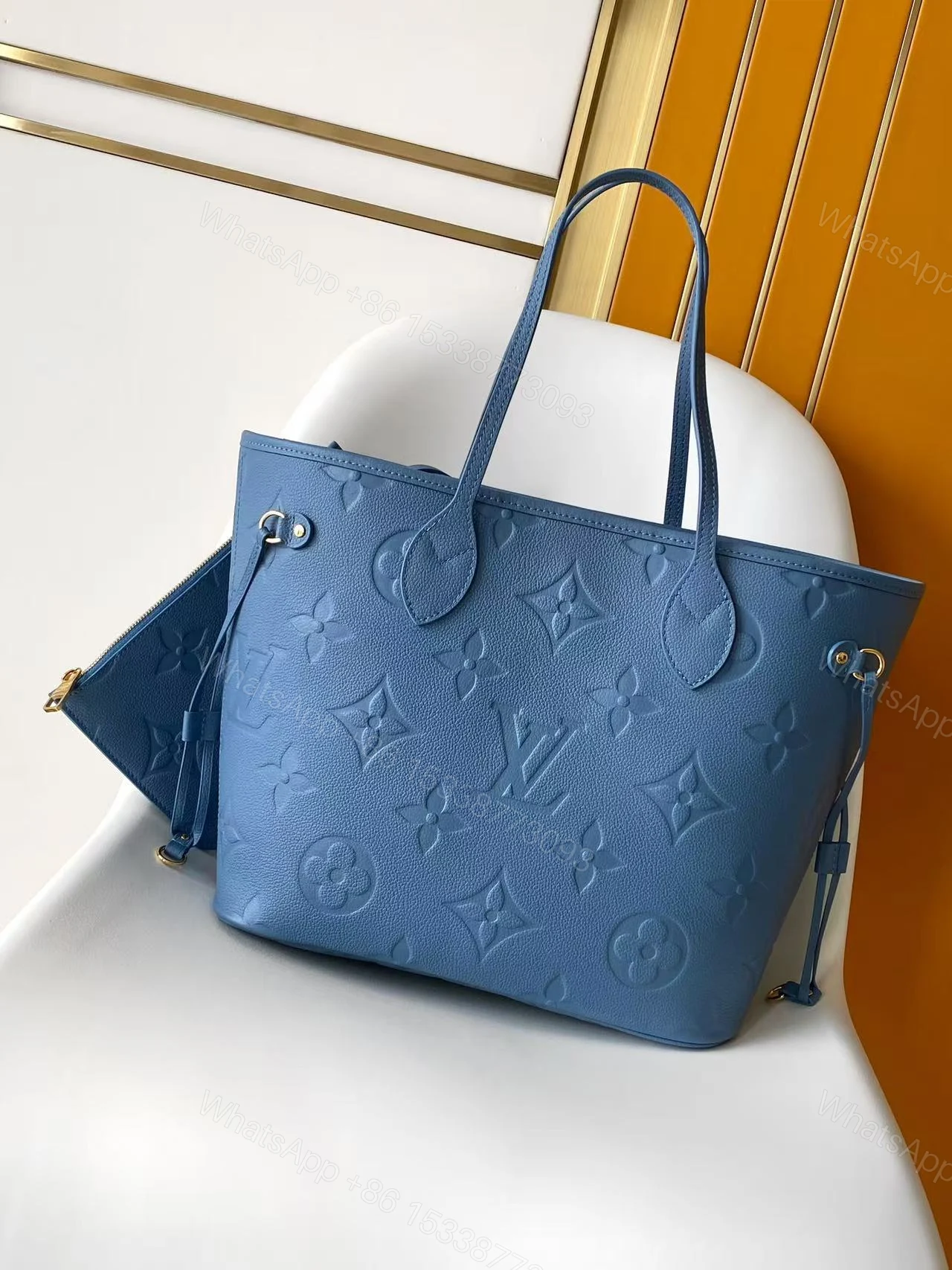 LV 高仿 女款 Neverfull 托特包 壓紋藍色 大容量通勤款 — view 1