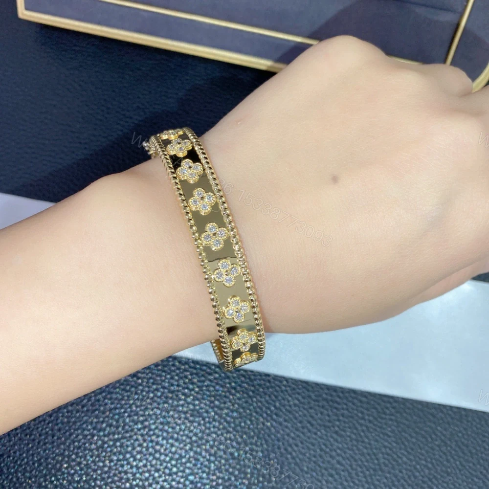 View 9 of 高仿首飾VanCleef&Arpels*RO3YB00萬花筒手鐲寬版黃金款