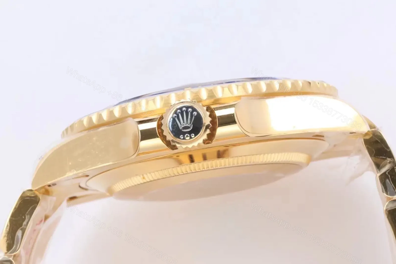 View 5 of Rolex Submariner Date 41 Yellow Gold Blue 126618LB-0002