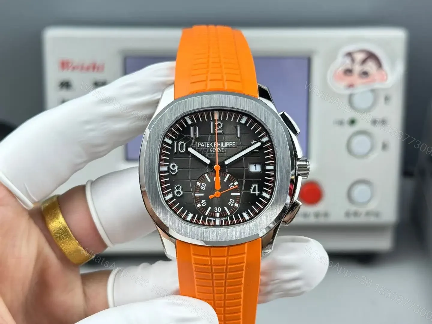 Patek Philippe super clone Aquanaut Black Dial Orange Rubber Strap Premium 42MM PATEK-AQUA42-BLK-ORG — view 1
