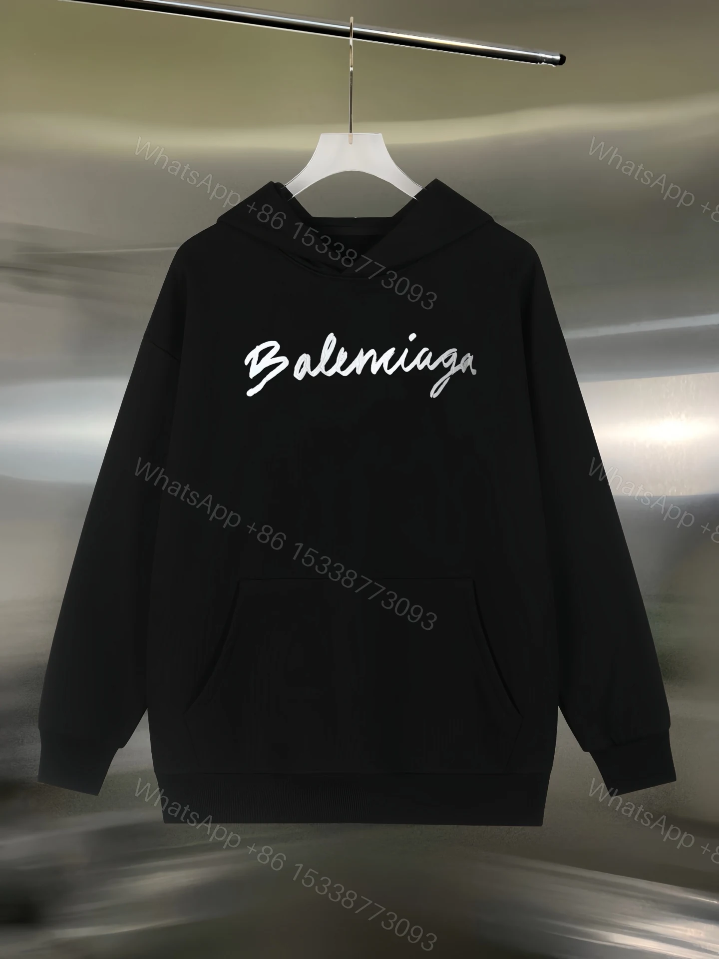 Balenciaga高仿連帽衛衣黑色手寫字體設計男款街頭時尚感 — view 1