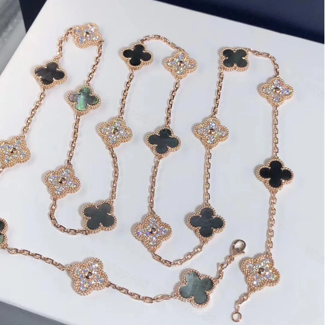 Van Cleef & Arpels Vintage Vintage Alhambra long necklace, 20 motifs — view 1