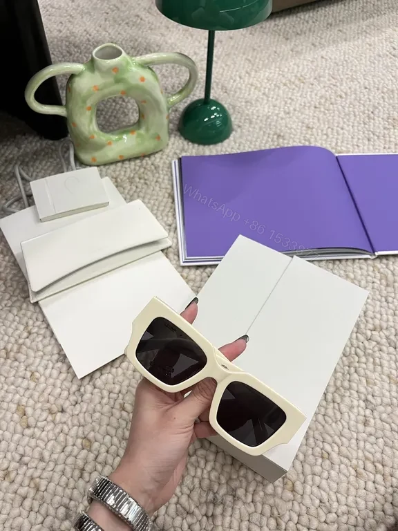 Chic Off-White Acetate Sunglasses â€“ Bold Oversized Square Style — view 1