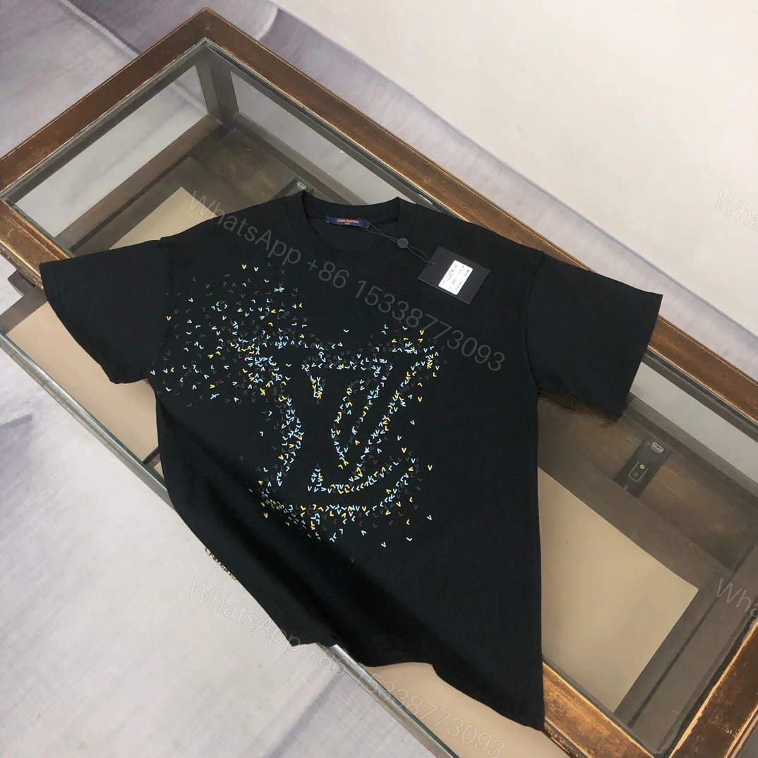 LV精品仿製黑T 雀羽幻彩LOGO設計款 潮流拼色短袖上衣 — view 1
