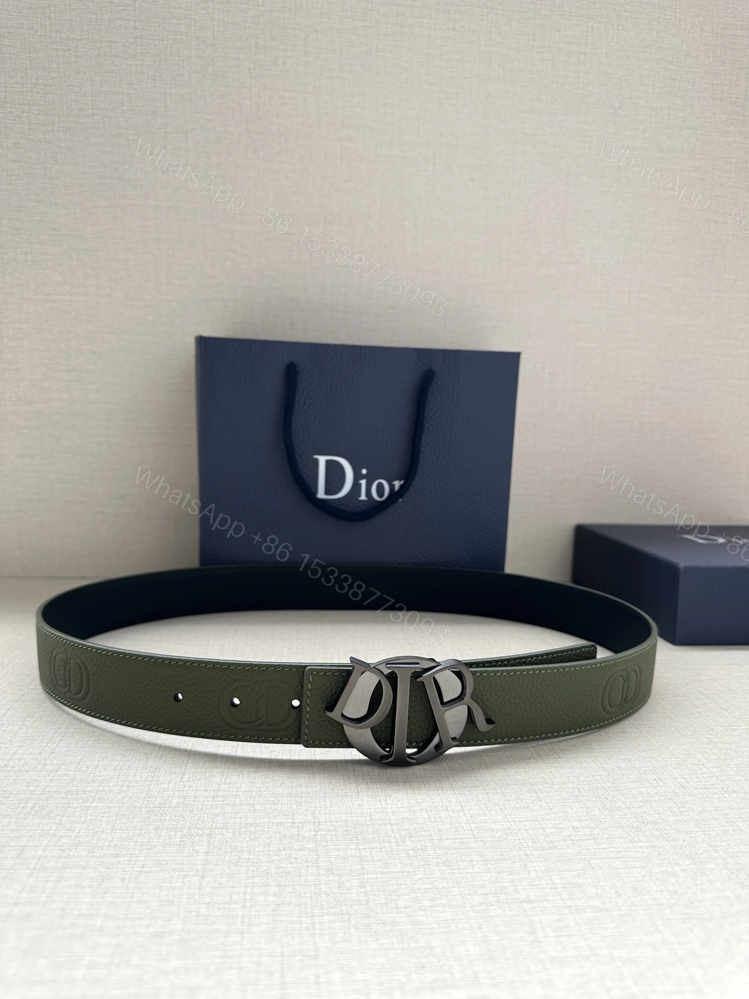 Dior 一比一男士墨綠皮帶 字母標扣設計 穩重造型推薦 — view 1