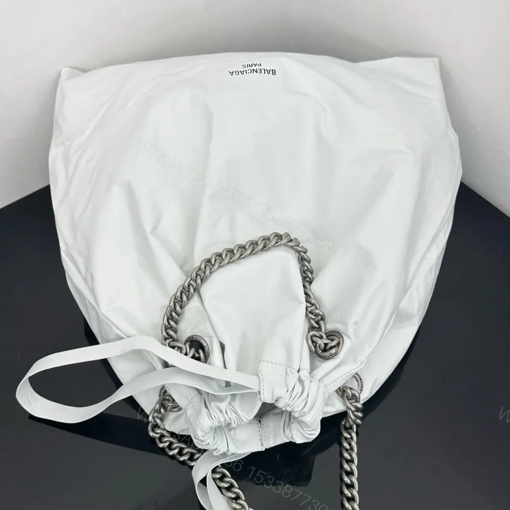 View 5 of 高仿Balenciaga2023Crushtote褶皺牛皮手拎袋大號