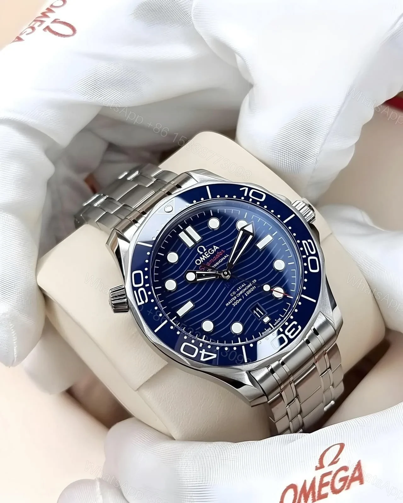 Omega Seamaster Diver Premium Collection — view 1