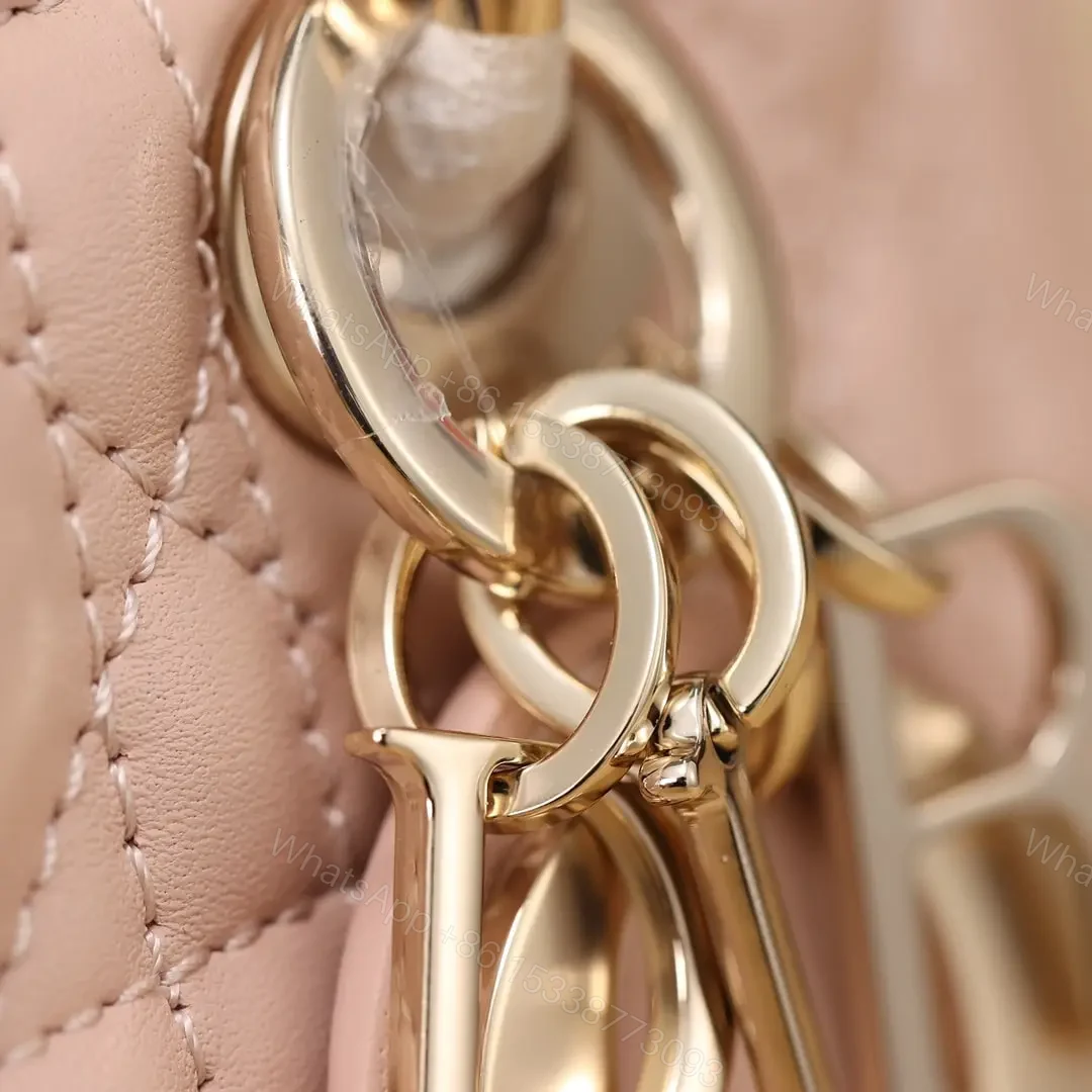 View 11 of 高仿Dior*LadyDJoy系列S0910M84P小羊皮戴妃包沙粉色Mini免檢版