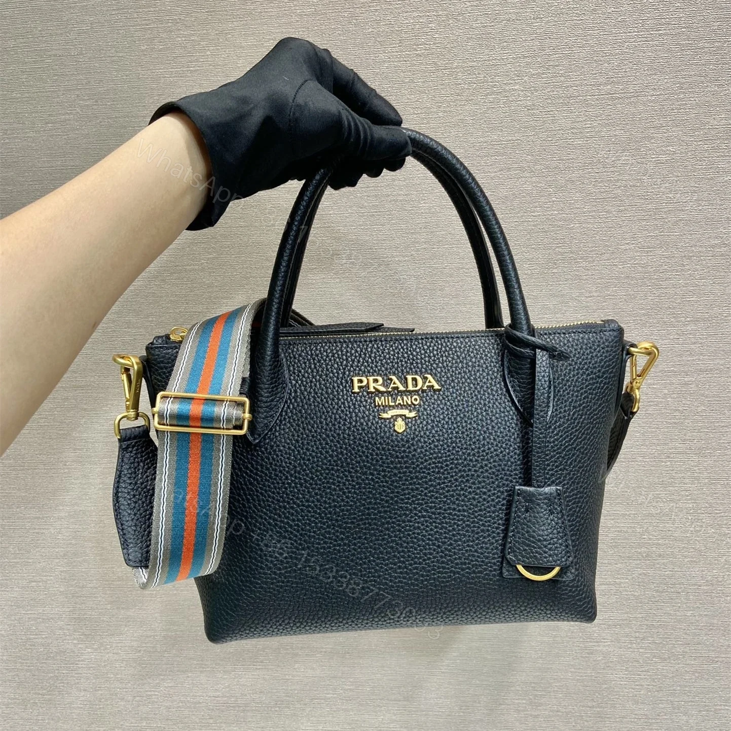 View 8 of 高仿Prada*VitelloDino系列手提斜挎包1BA111黑色免檢版