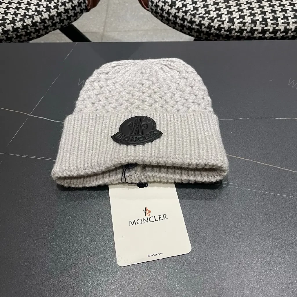 Cozy Knit Beanie in Gray: Premium Textured Warmth — view 1
