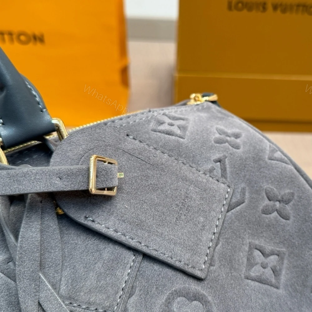 View 6 of Louis Vuitton Speedy P9 Bandoulière 40 Gray 40Cm M15225