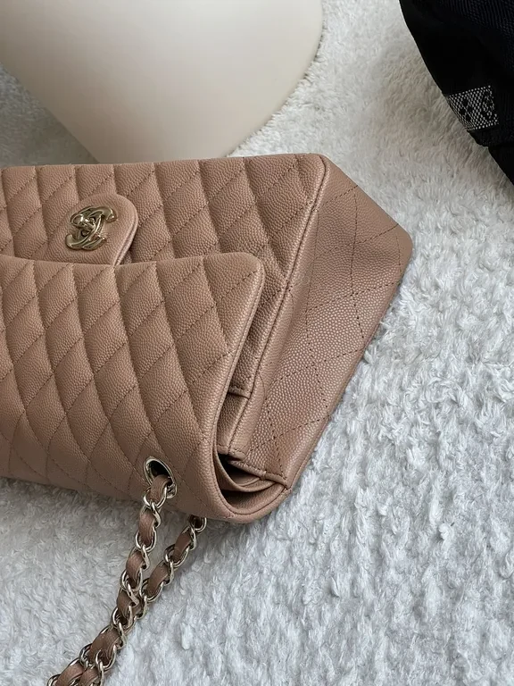 View 8 of Chic Quilted Crossbody: Timeless Luxury Everyday Bag