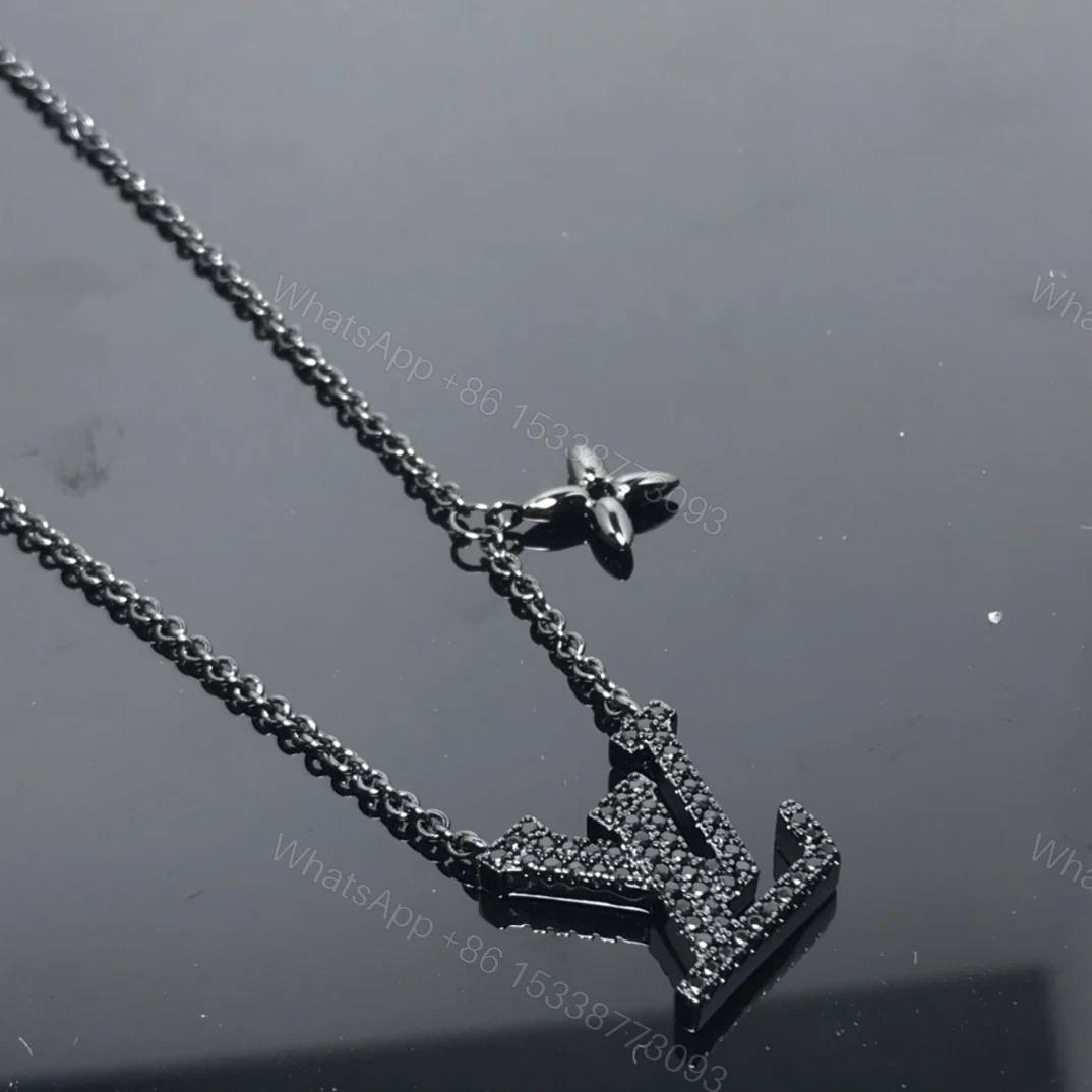 EN – Lux LV Necklaces 023 — view 1
