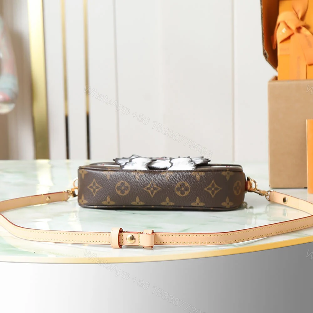 View 5 of LV Wallet On Chain Ivy(HIGH-END GRADE)