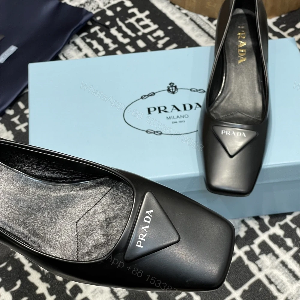 View 7 of 高仿Prada*1l628N方頭粗跟單鞋3.5CM黑色免檢版