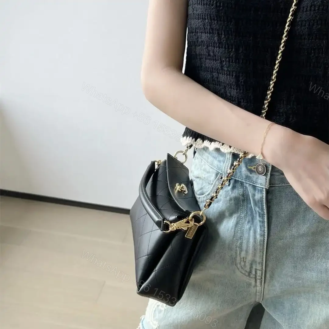 View 20 of 高仿Chanel*26S系列AS6255小牛皮飯盒包黑色免檢版
