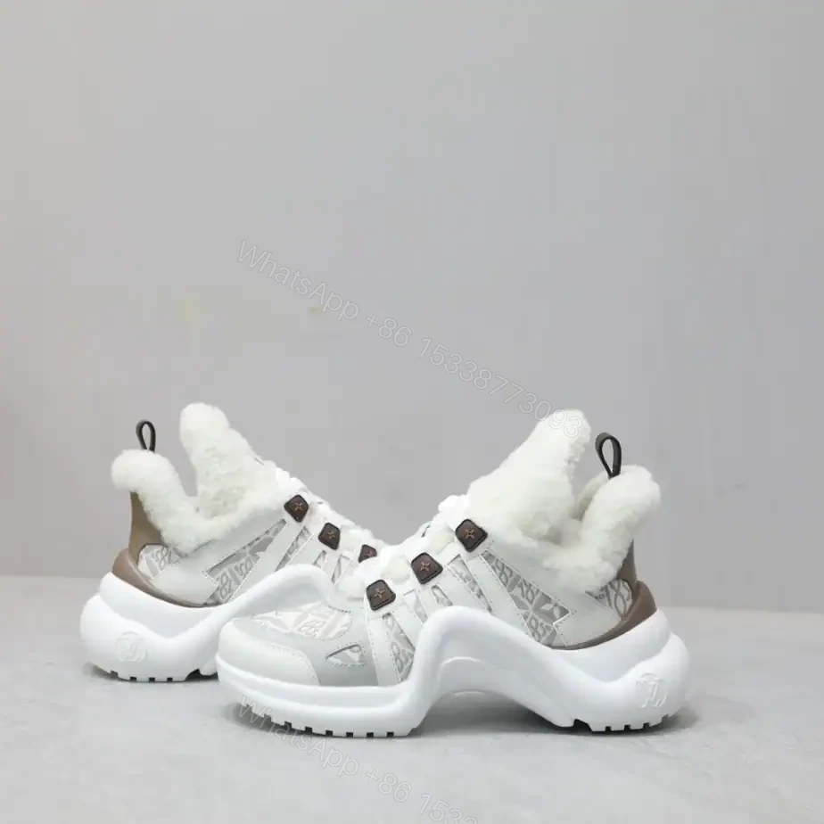 View 8 of LV ARCHLIGHT SNEAKER – LSVM011
