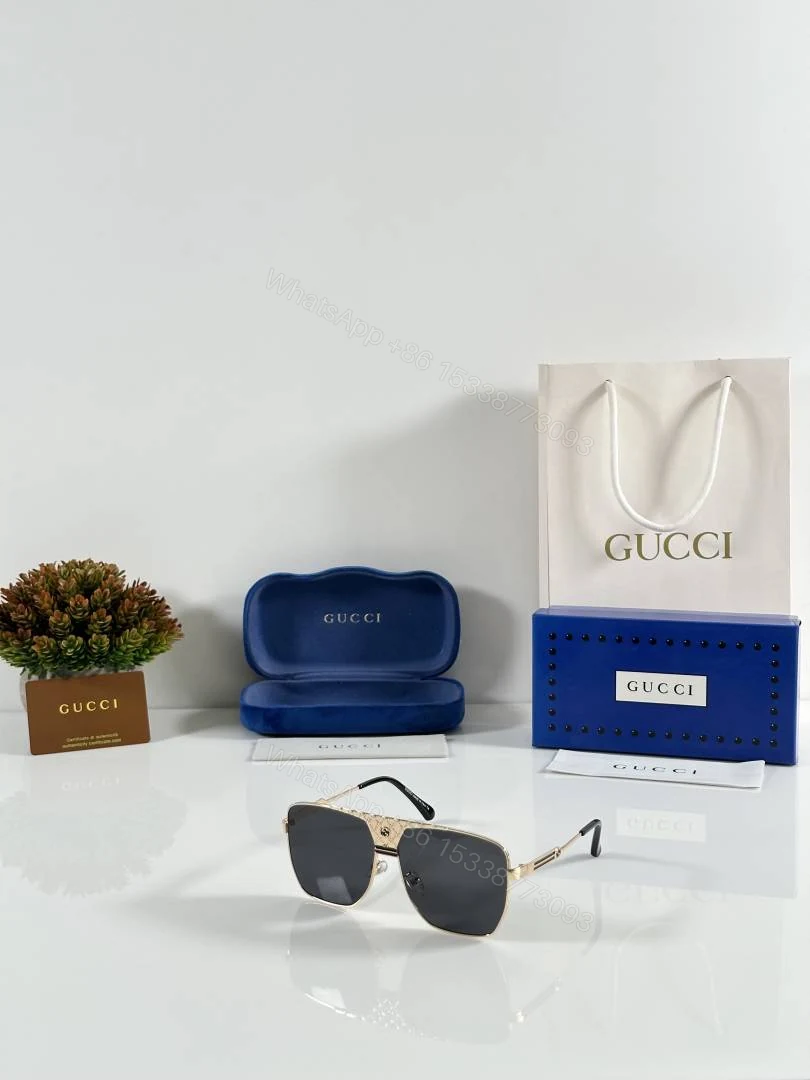 First Copy Gucci Navigator Sunglasses Gold Frame Grey Lens — view 1