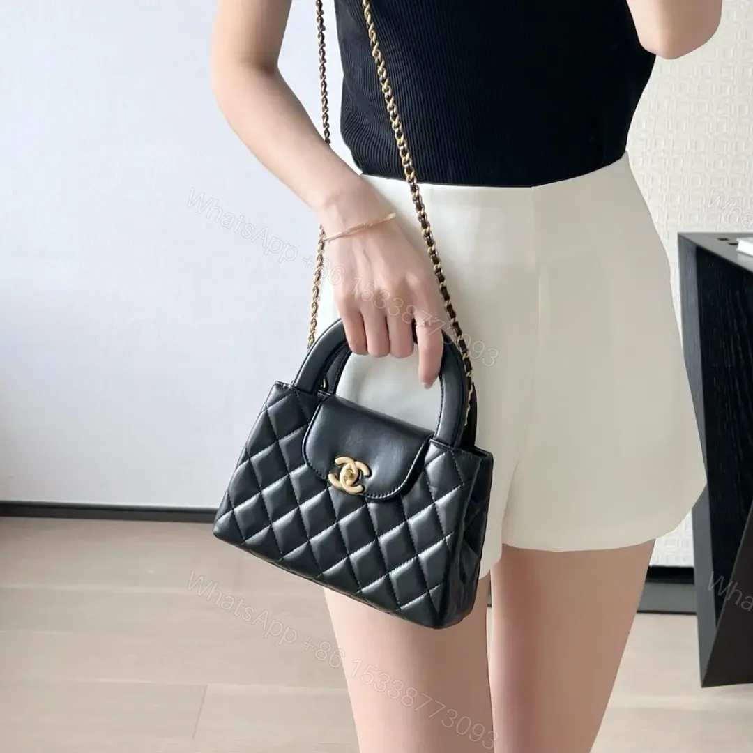 View 22 of 高仿Chanel*25A系列AS4416Kelly羊皮單肩包Mini黑色免檢版