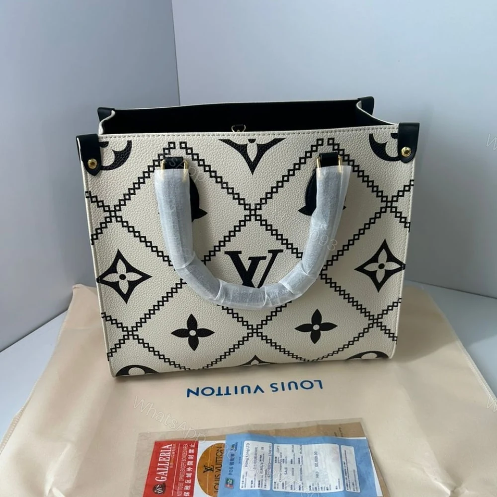 View 3 of Louis Vuitton Onthego MM White 35Cm M46016