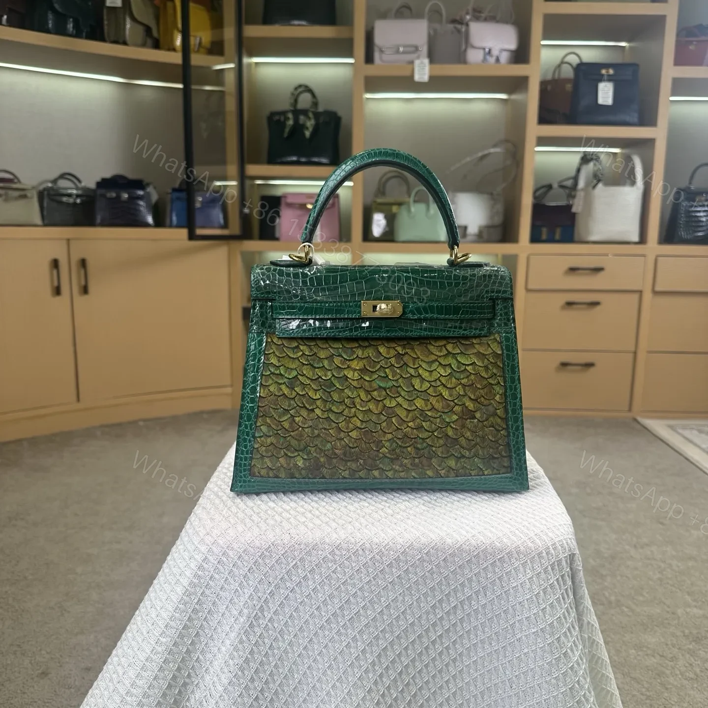 Hermes Kelly 25cm Emerald Green Gold Hardware — view 1
