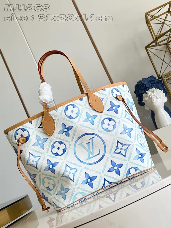 Lightweight Canvas Tote Monogram Luxe: Signature LV-Style Tote — view 1