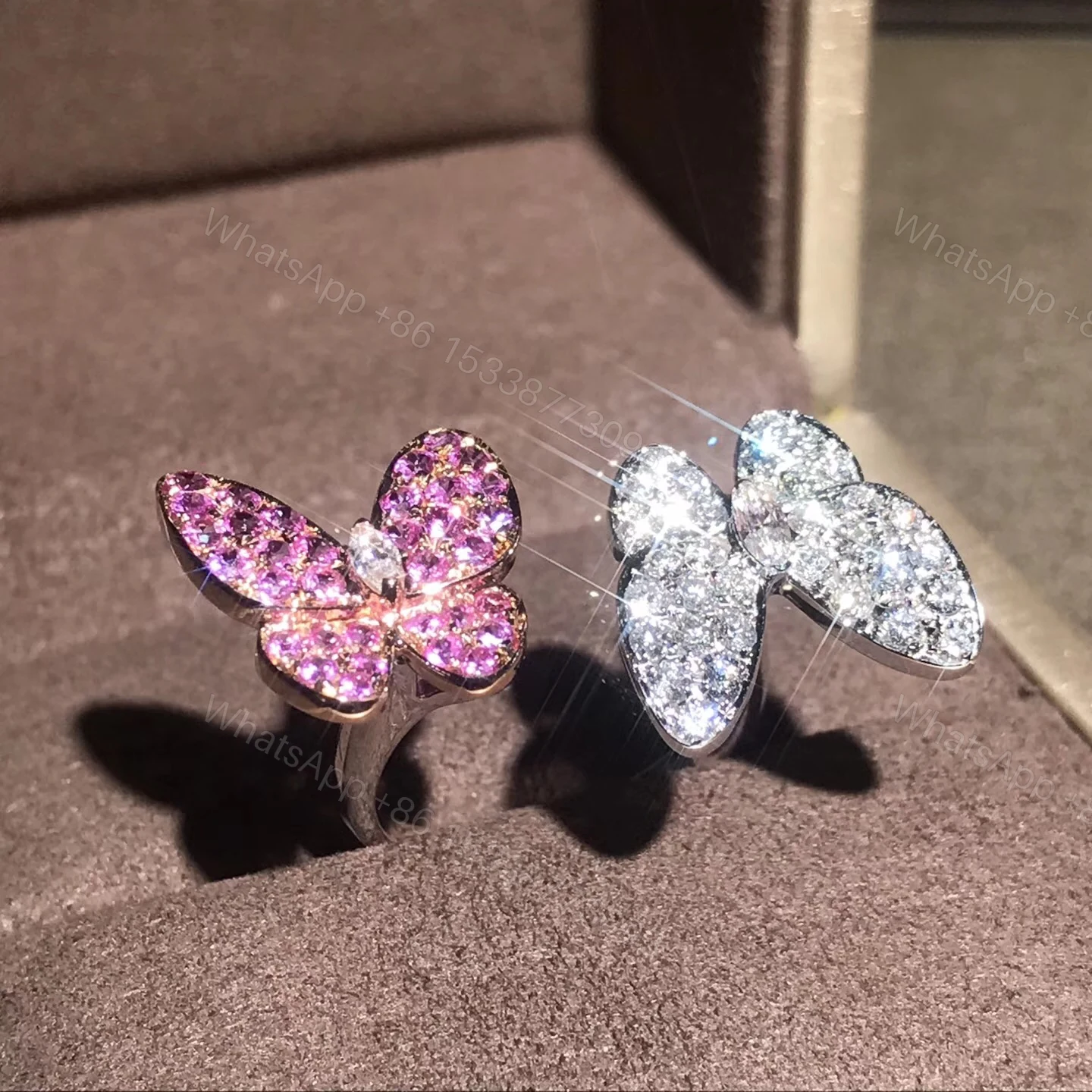 View 7 of VCA Two Butterfly Between the Finger ring
