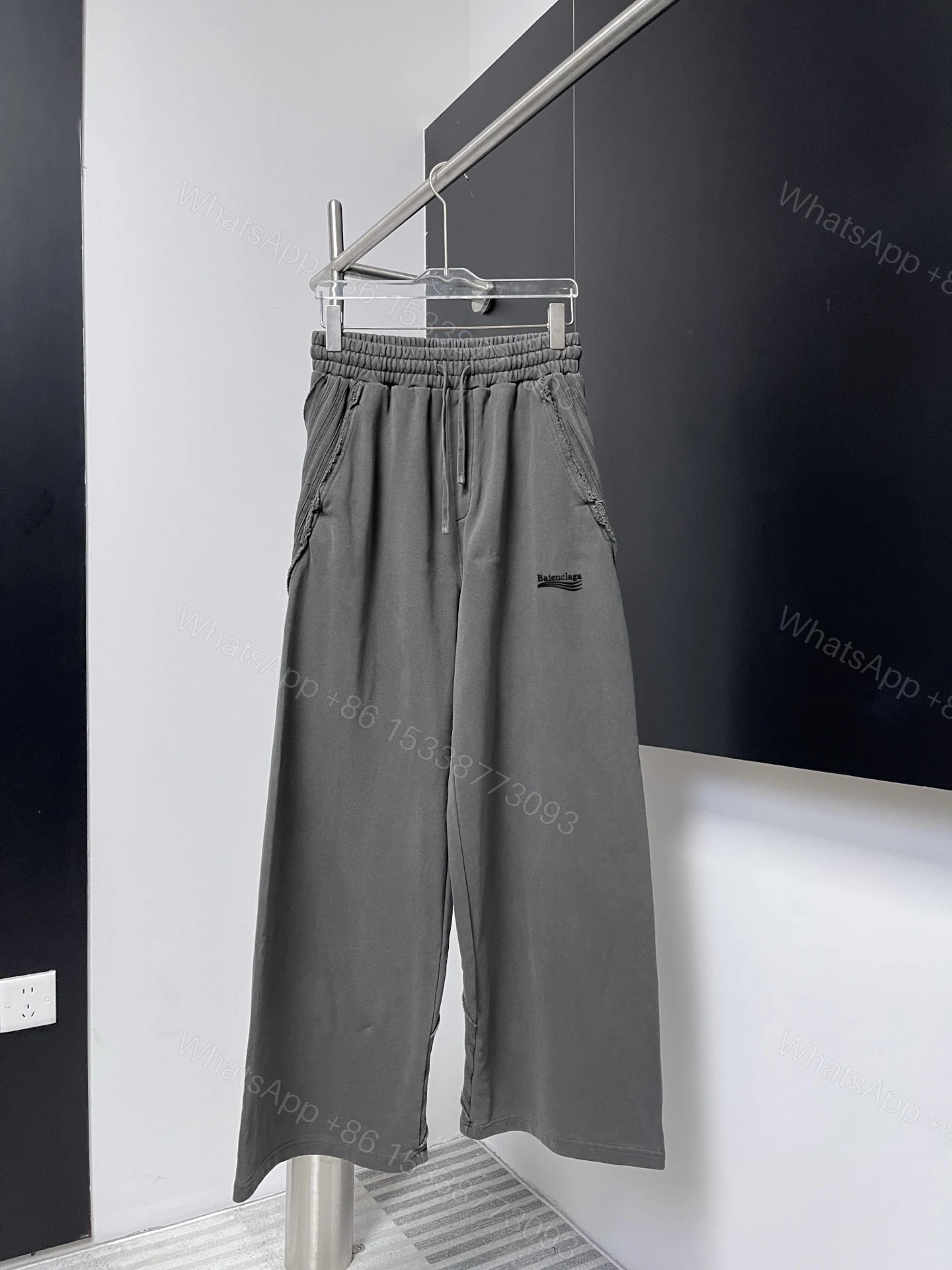Balenciaga 高仿男士素面水洗棉質休閒褲 低調灰潮流百搭款 — view 1