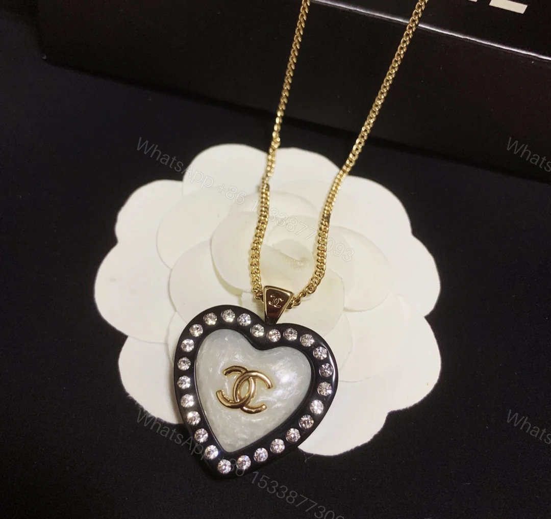 View 6 of EN – Lux Chanel Necklaces 036