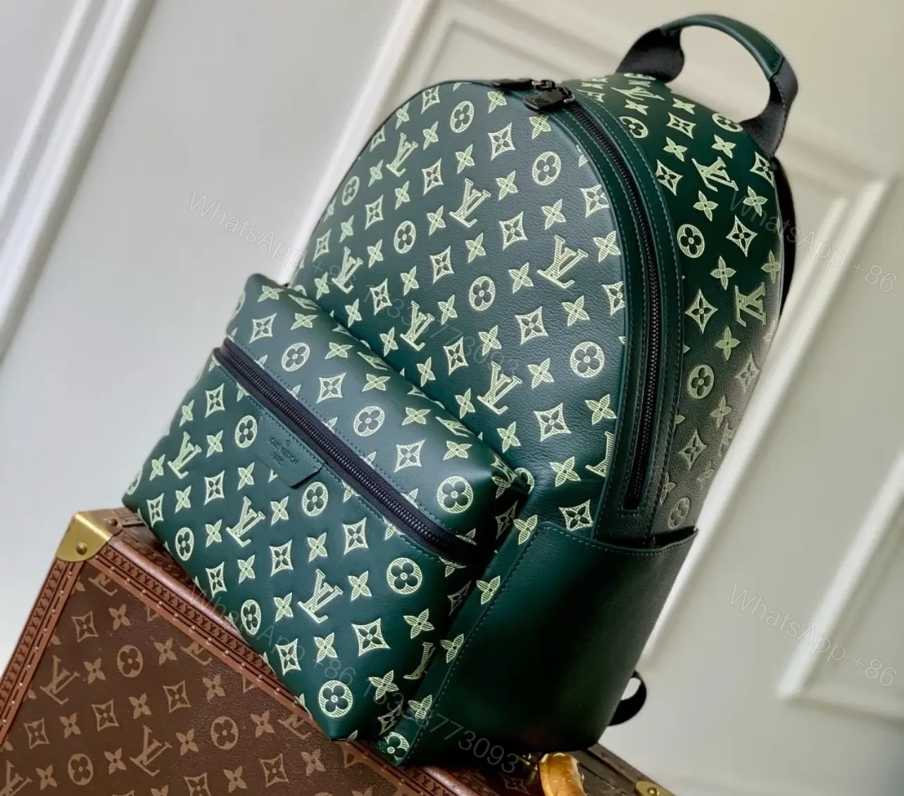 View 7 of LV Discovery Backpack PM