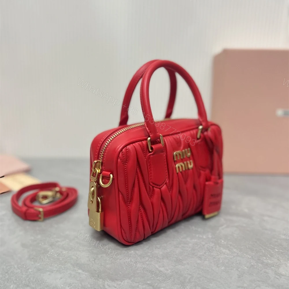 View 3 of 高仿miumiu繆繆TooPretty系列5BB123保齡球手袋紅色