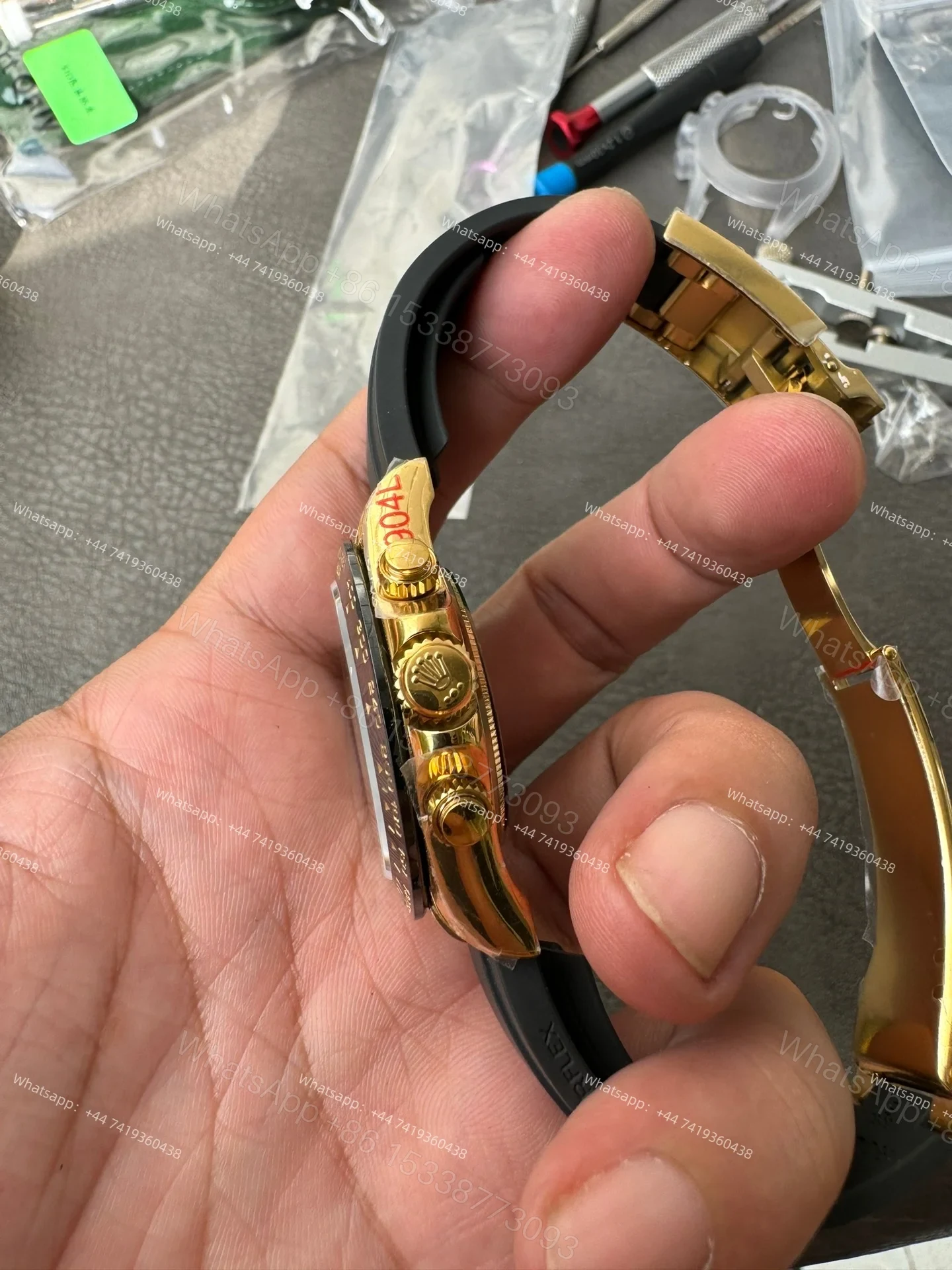 View 11 of Rolex Daytona 1:1 Replica – M116518LN-0035 Black Dial Gold Case 4130 Super Clone