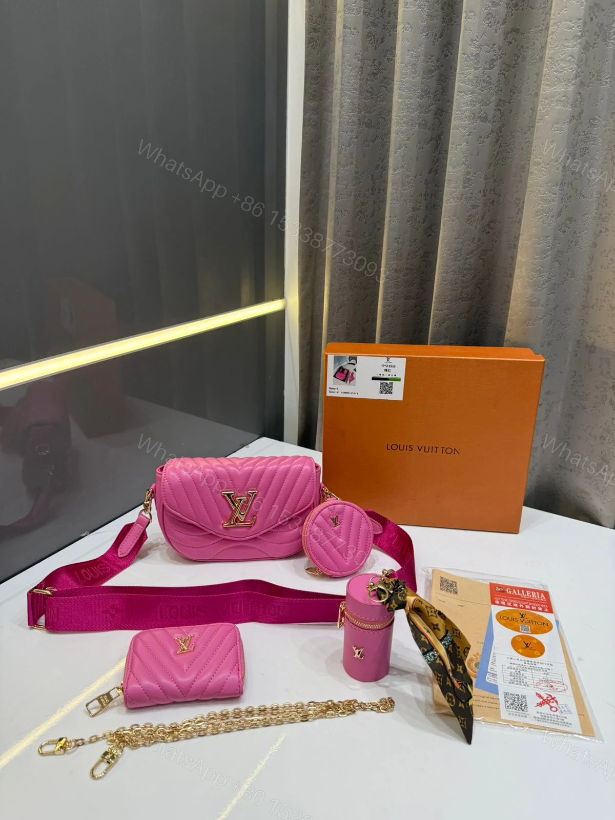 View 2 of FIRST COPY LOUIS VUITTON PINK PREMIUM GIFT SET BAG