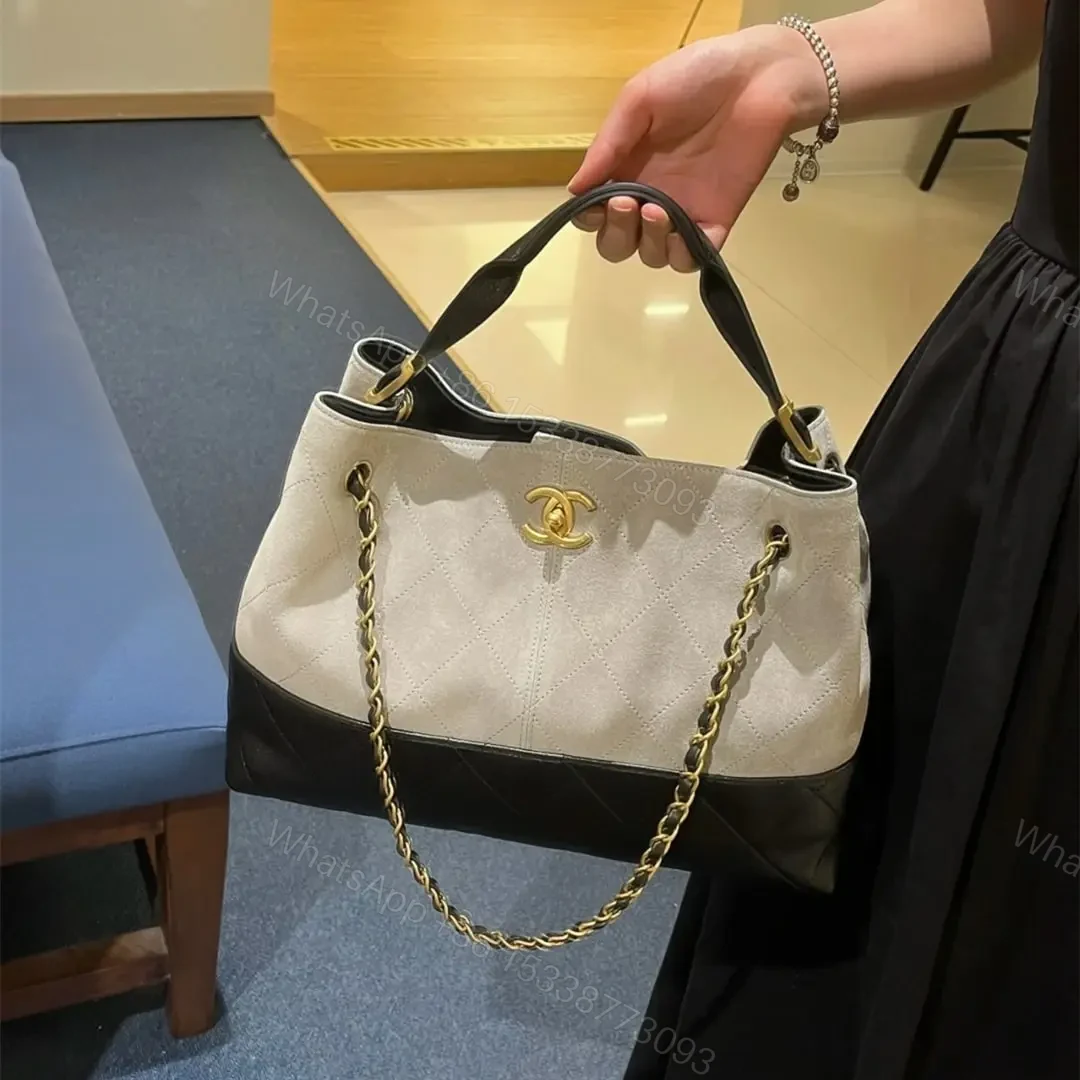View 20 of 高仿Chanel*25A系列AS5634麂皮拼小羊皮單肩包小號灰色免檢版