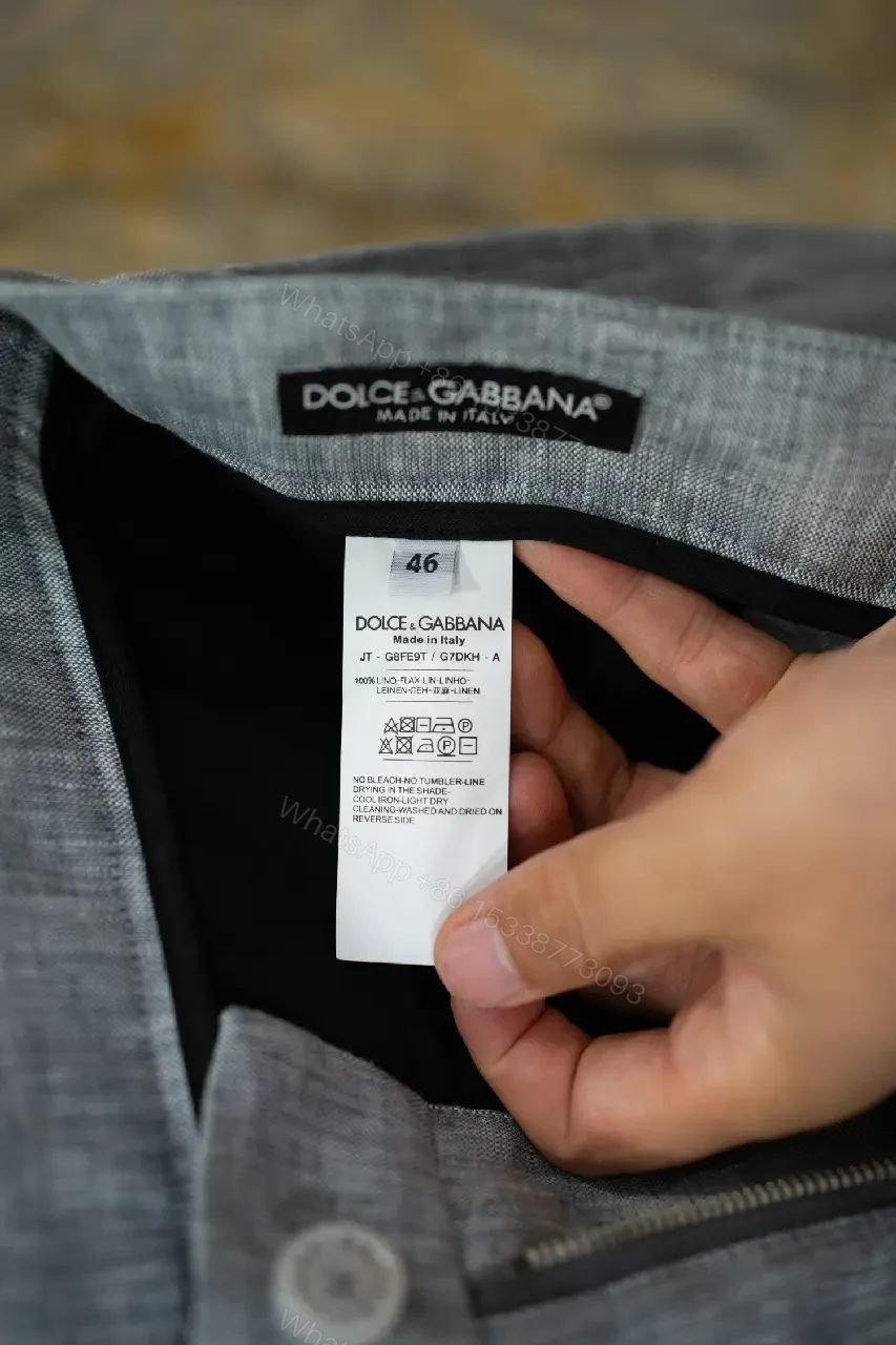 View 7 of light blue linen-blend shorts with front pockets for smart-casual wear