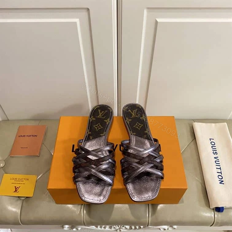 View 4 of Louis Vuitton Slides – RG24LS