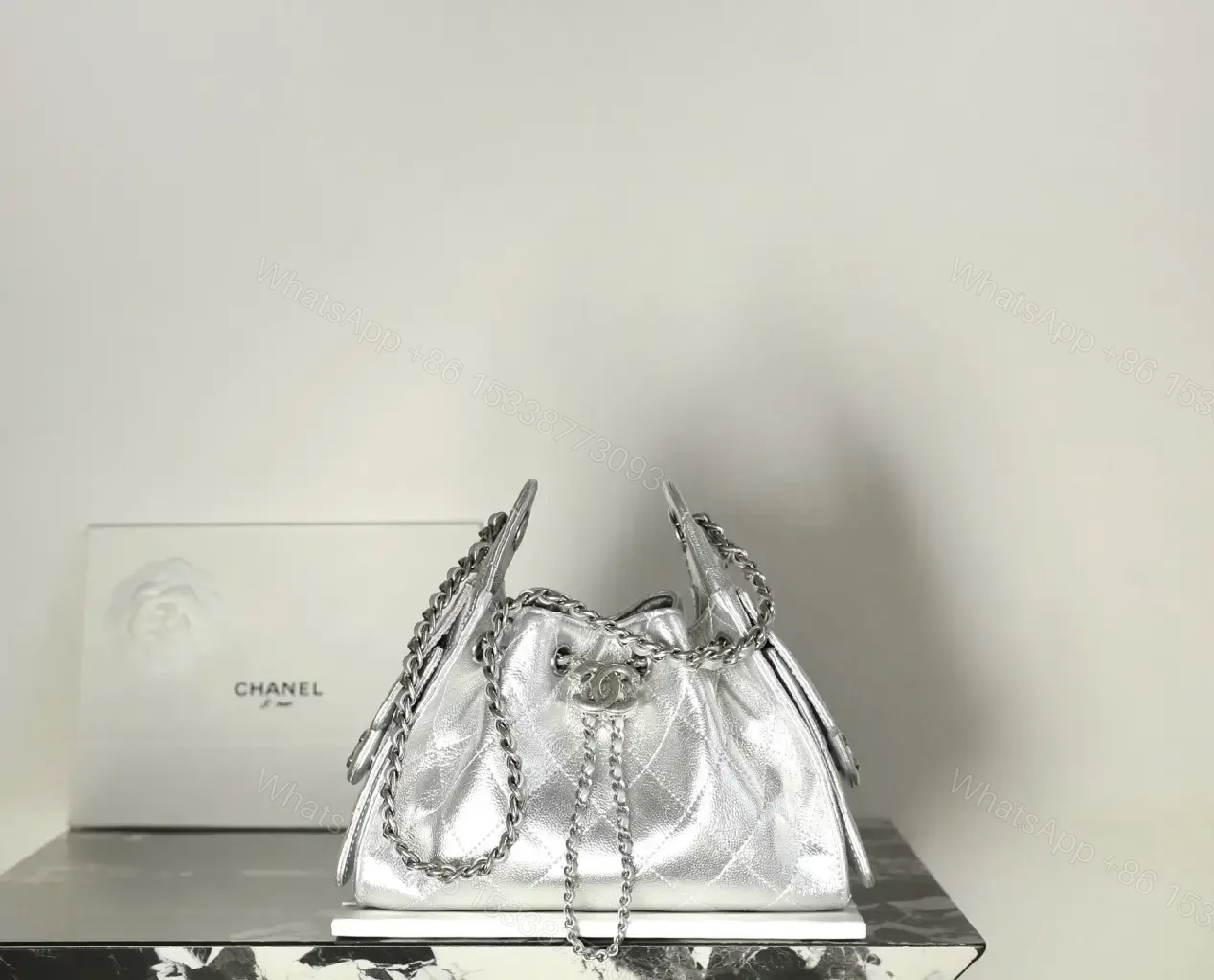 Metallic Quilted Bag: Modern Shine, Everyday Versatility — view 1