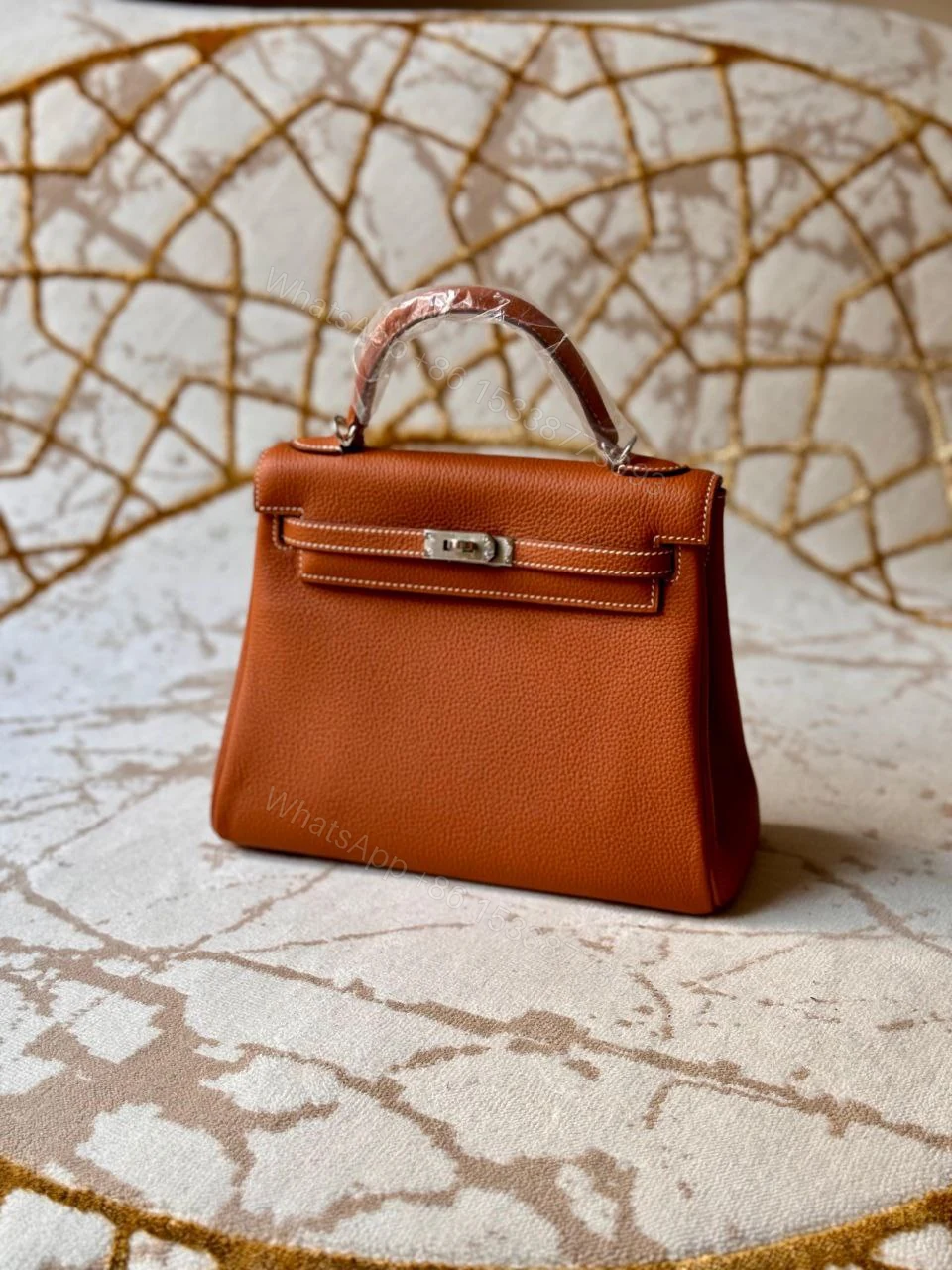 View 12 of HERMÈS Kelly 25 handbag in Chai Togo